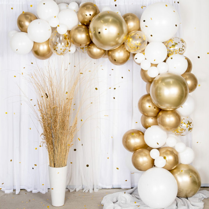 Ballonbue Hvid og Guld med Balloner og Konfetti 80 Dele