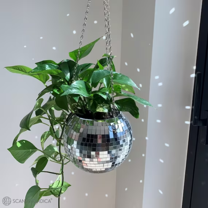 Diskokugle Planteskjuler - Festlig Dekoration til Dine Planter!