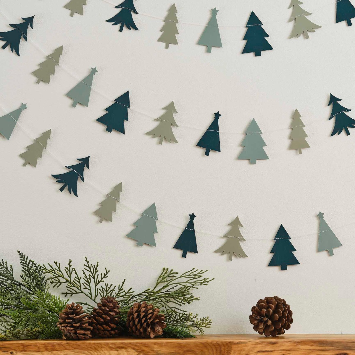 Grøn Juletræ Guirlande - Pynt dit hjem til jul!