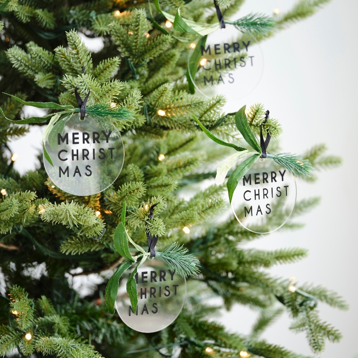Julepynt til træet - Merry Christmas, 4 elegante kugler