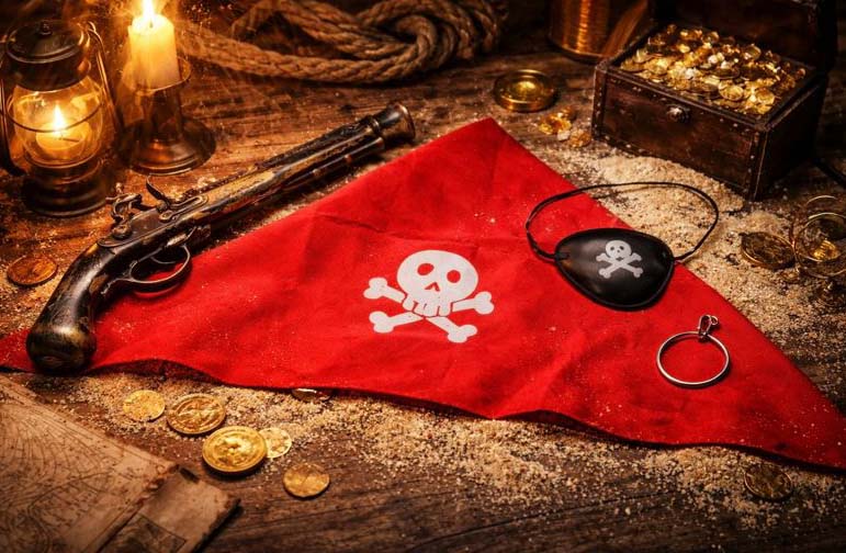 Pirat Sæt  Bandana  Pistol  øjenklap   ørering