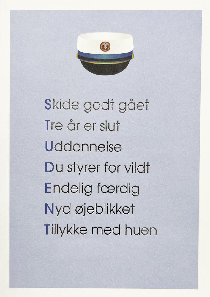 Studenterkort med Blå Hue og Sølvtekst – Fejr Triumfen!